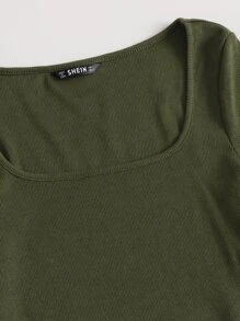 SHEIN Essnce Top corto tejido de canalé ribete en forma de lechuga