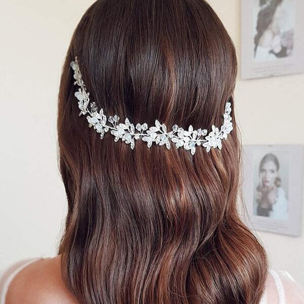 

Rhinestone Engraved Hair Hoop, Silver