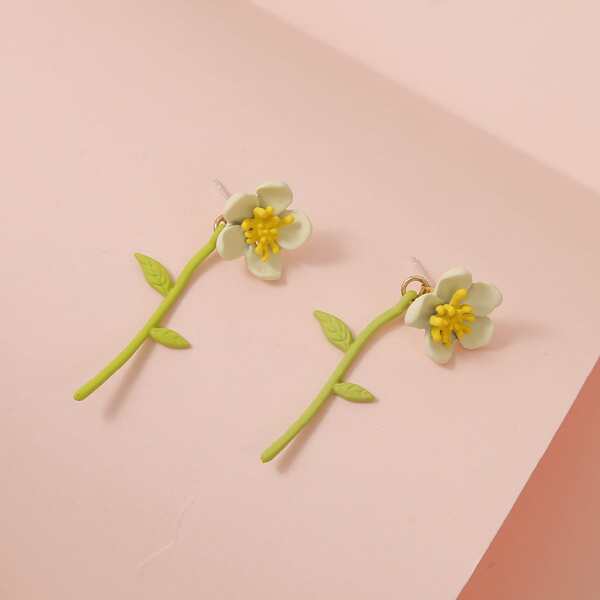 

Girls Floral Shaped Earring Jackets, Multicolor