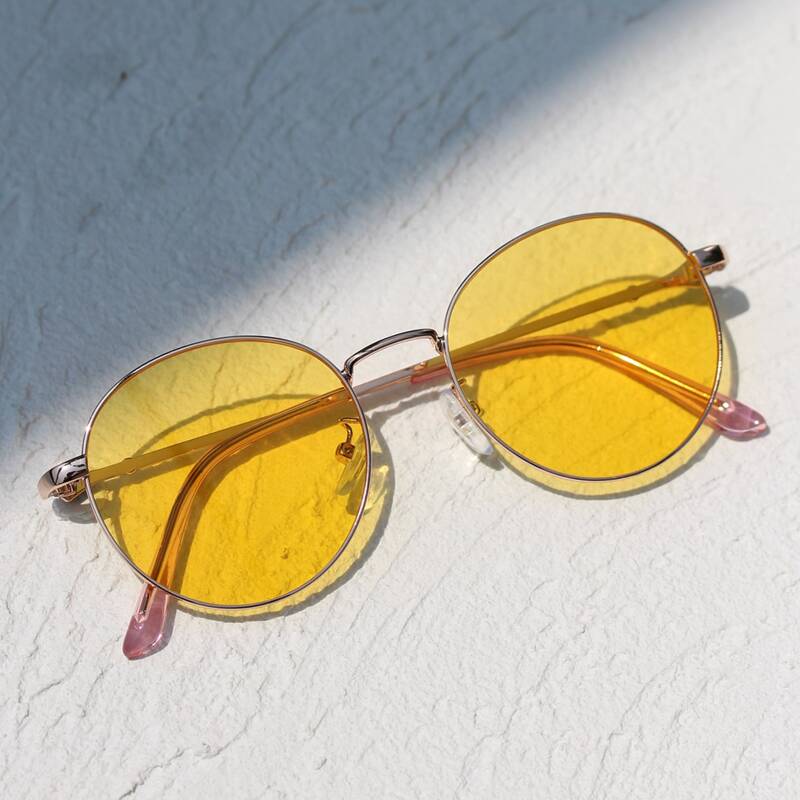 

Metal Frame Sunglasses
