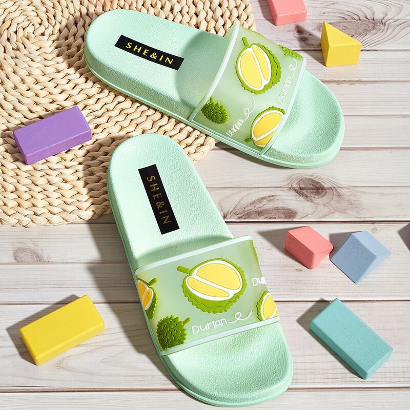 

Durian Graphic Shower Slippers, Green