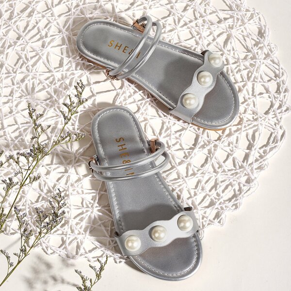 

Toddler Girls Metallic Faux Pearl Decor Slippers, Silver
