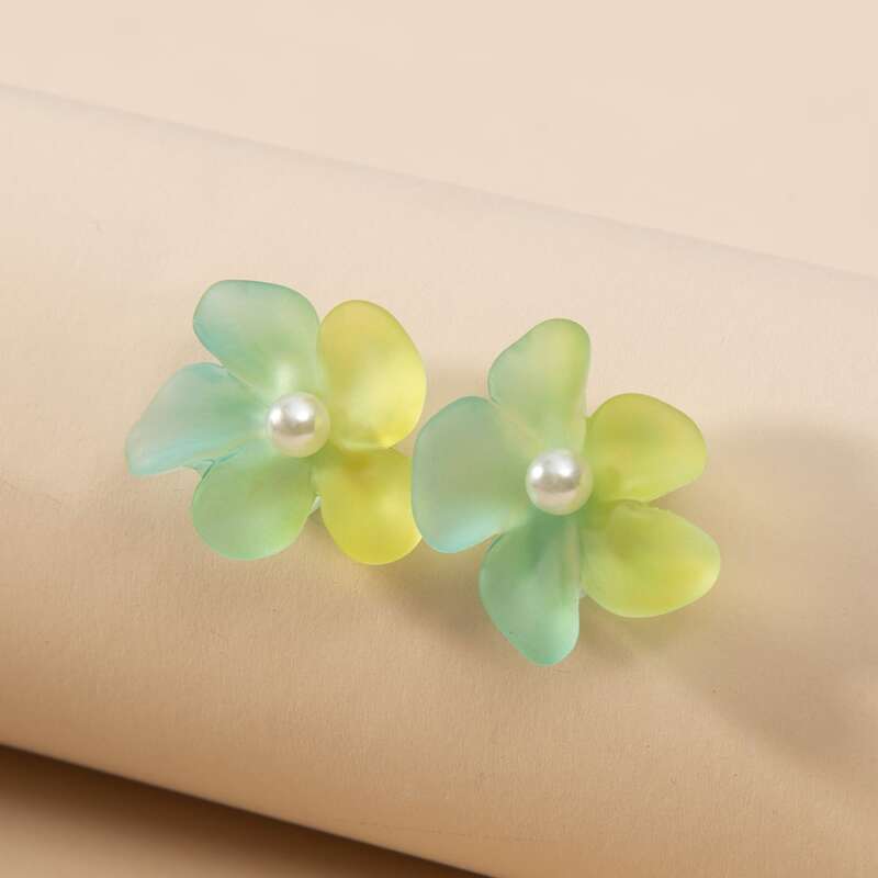 

Floral Shaped Stud Earrings, Multicolor
