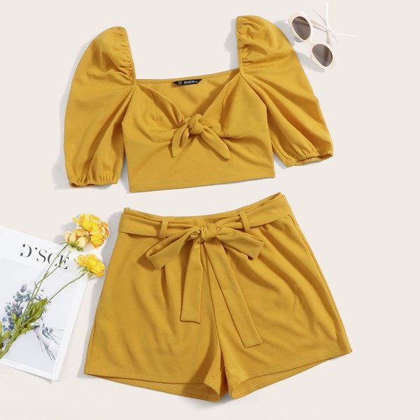 

Sweetheart Neck Knot Front Top & Self Belted Shorts Set, Yellow