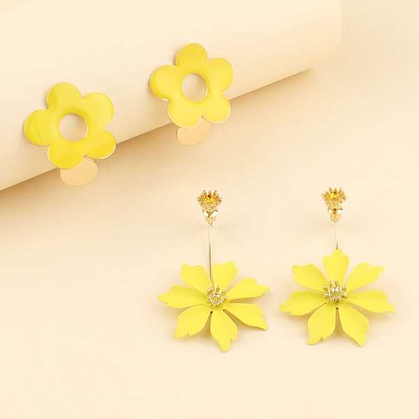 

2pairs Floral Shaped Earrings, Yellow