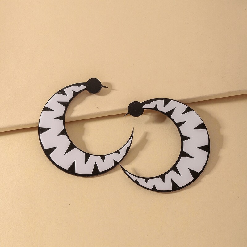 

Moon Design Stud Earrings, Black and white