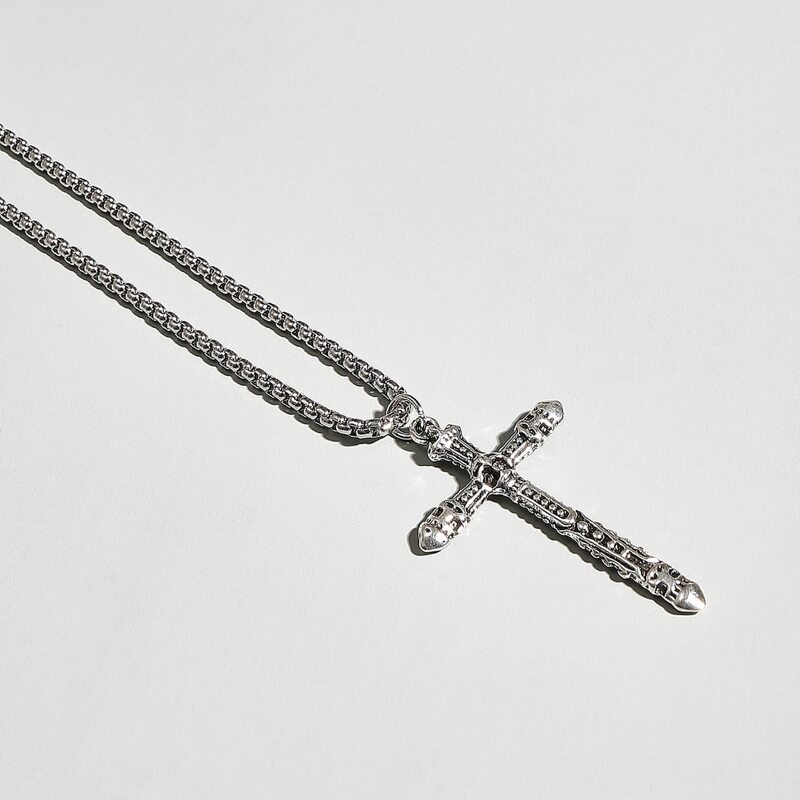 

Guys Cross Charm Necklace, Silver
