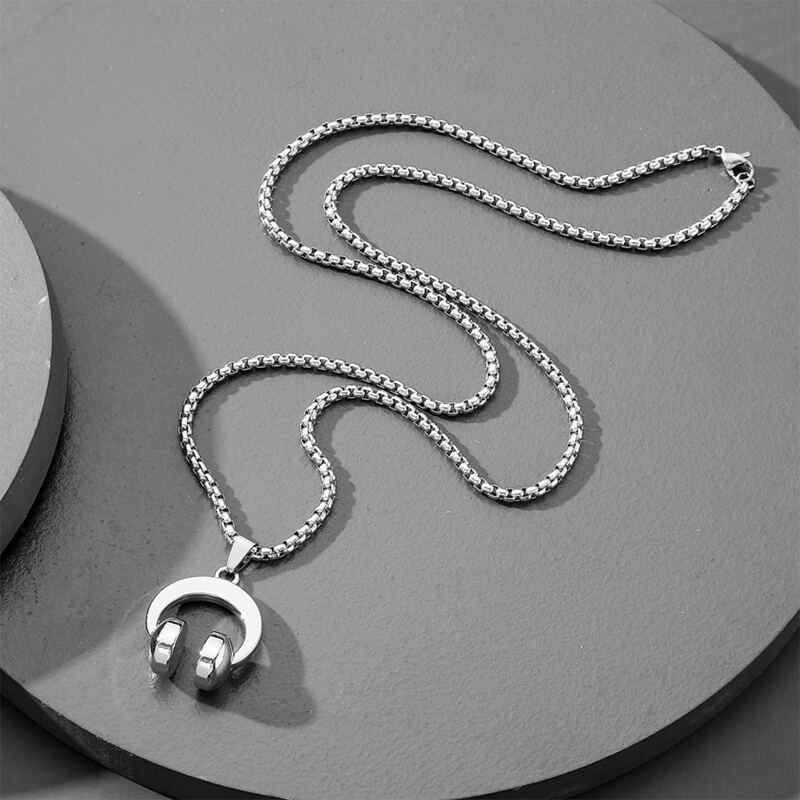 

Guys Headphone Charm Necklace, Silver