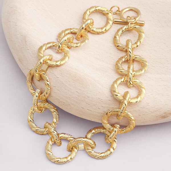 

Toggle Clasp Chunky Twist Link Choker Necklace, Gold