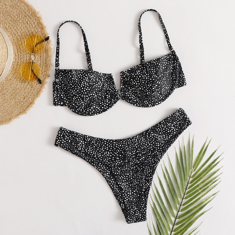 

Dalmatian V Wired Underwire Bikini Swimsuit, Black and white