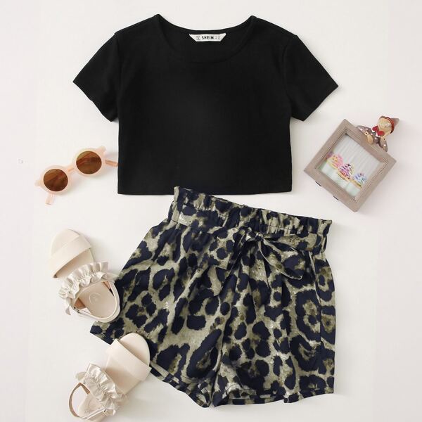 

Girls Crop Top and Paperbag Waist Leopard Shorts Set, Multicolor