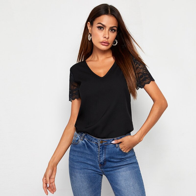 

Floral Lace Short Sleeve Top, Black