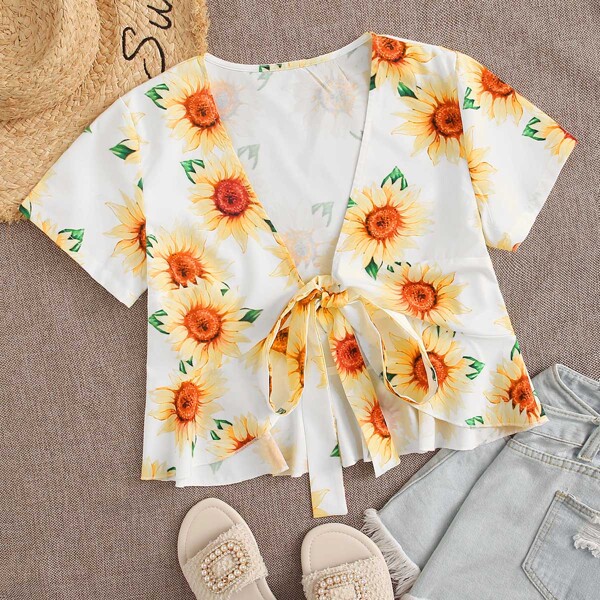 

Sunflower Print Knot Front Top, Multicolor