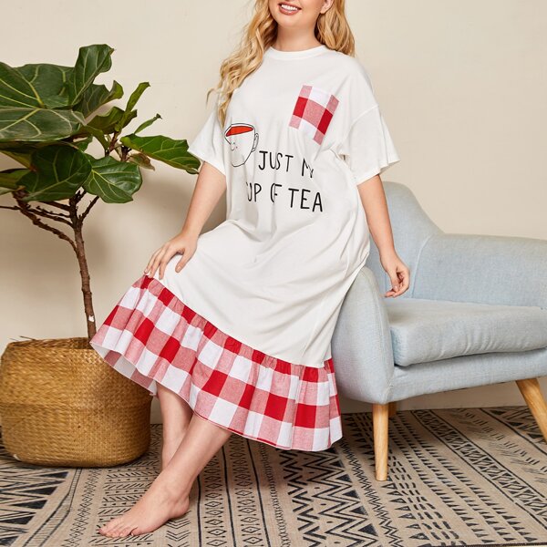 

Plus Patch Pocket Cartoon Graphic Buffalo Plaid Hem Nightdress, White