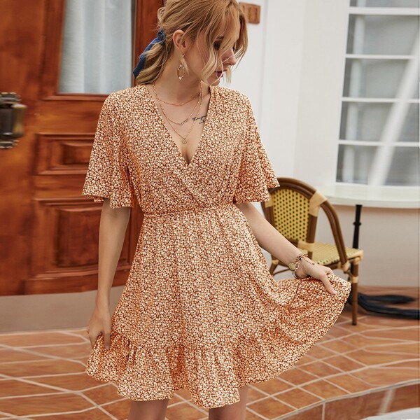 

Ditsy Floral Surplice Front Dress, Burnt orange