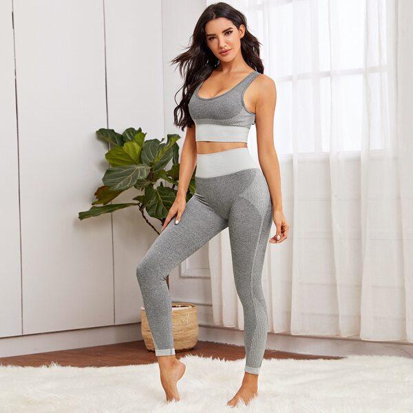 

Striped U-Back Sports Bra With Leggings, Light grey