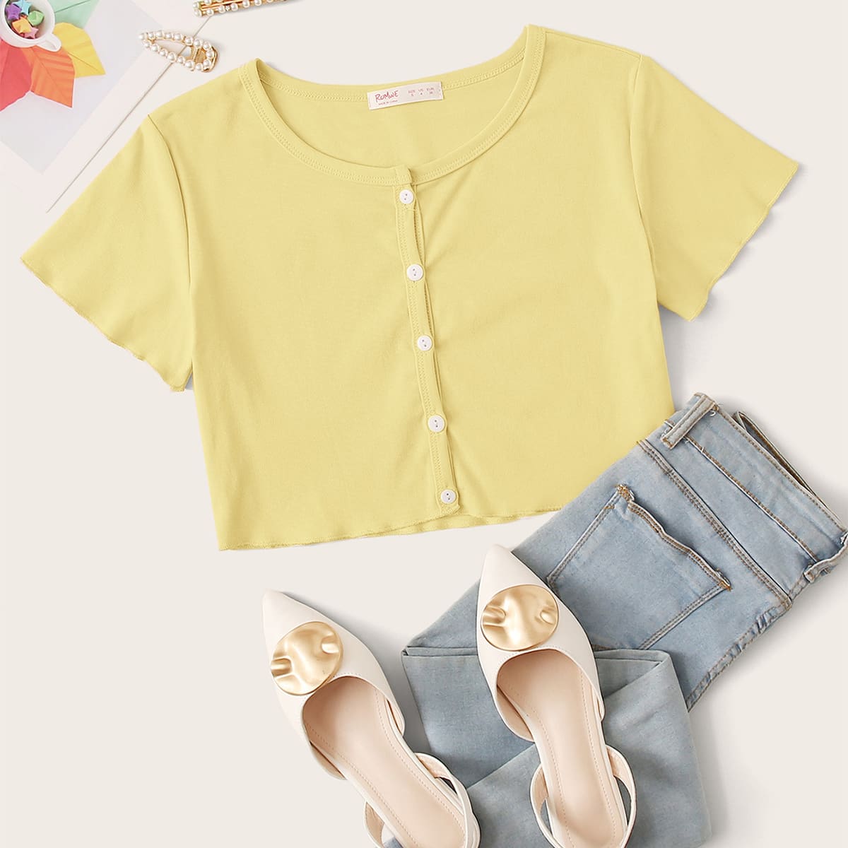 

Button Front Crop Top, Yellow pastel