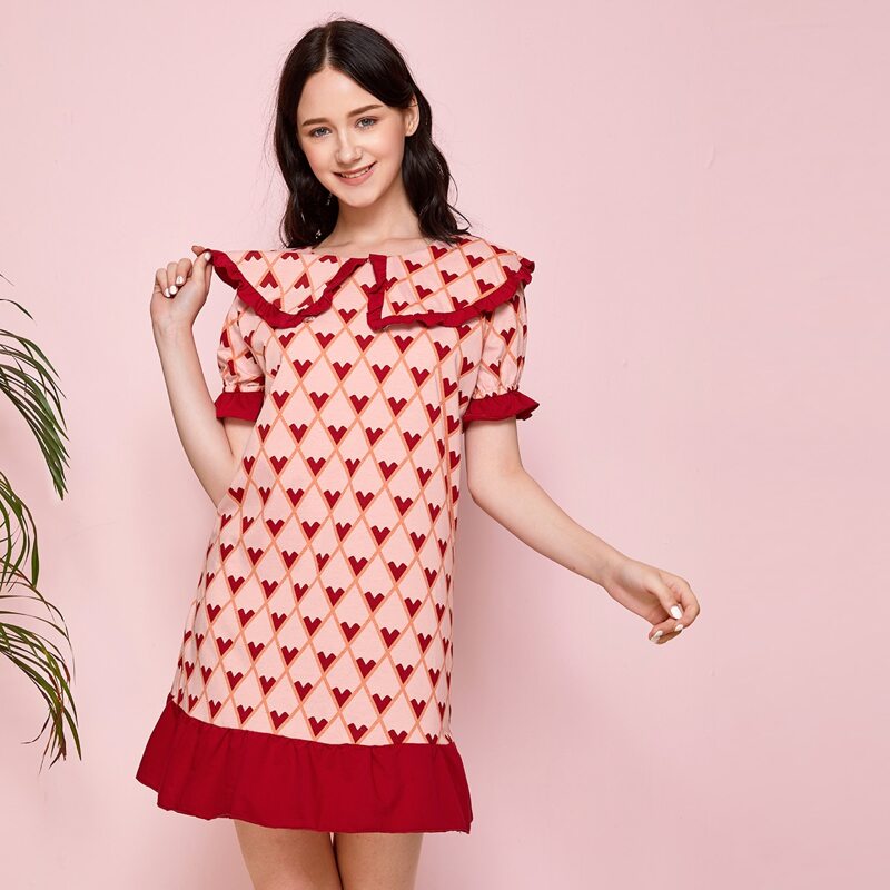

Statement Collar Heart Print Night Dress, Pink