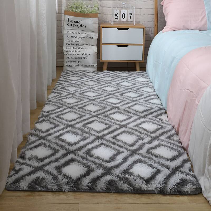 

Geometric Pattern Plush Floor Mat, Black and white