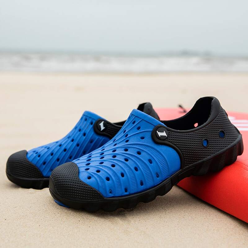 

Guys Colorblock Hollow Out Sandals, Blue