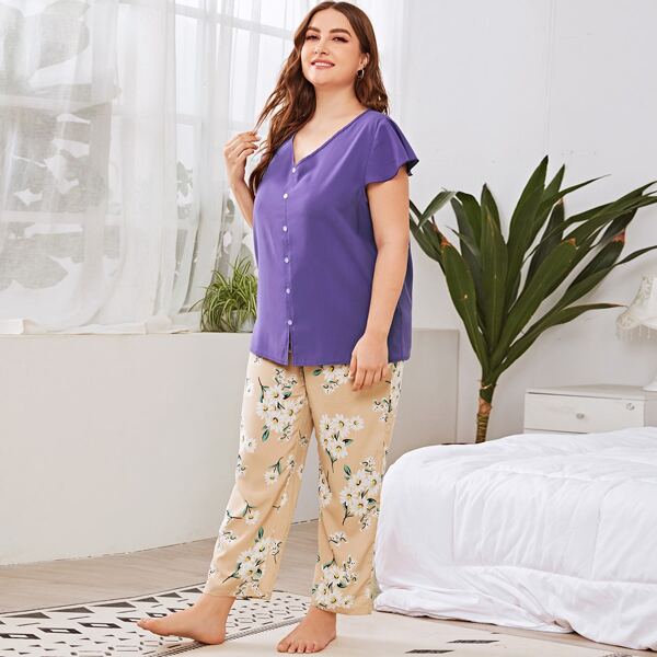 

Plus Flutter Sleeve Top With Floral Pants Pajama Set, Multicolor