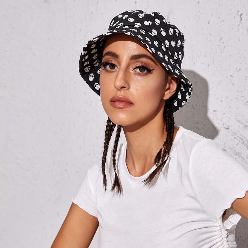 

Alien Pattern Bucket Hat, Black and white