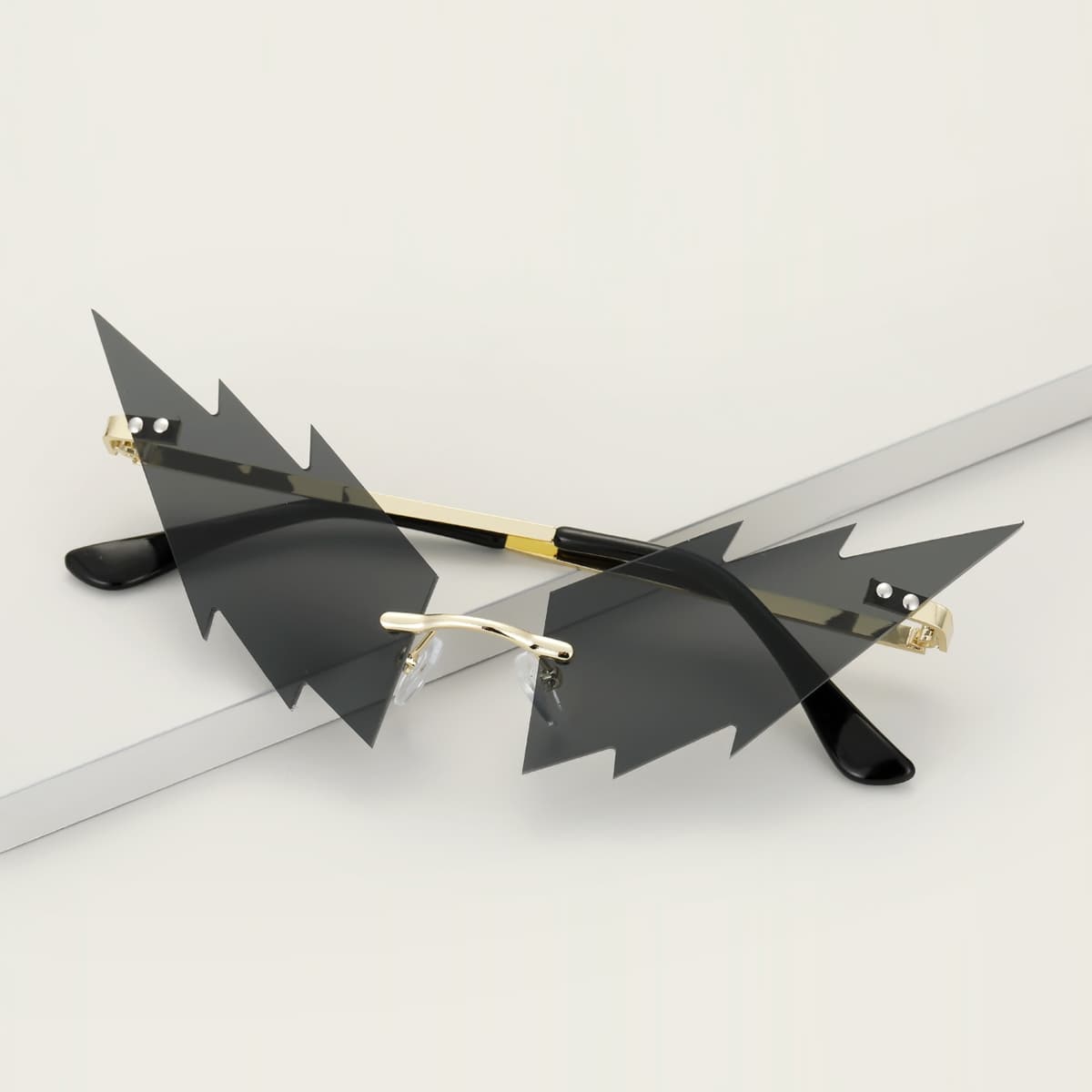 

Lightning Shaped Sunglasses, Black