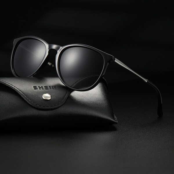 

Men Round Frame Sunglasses, Black