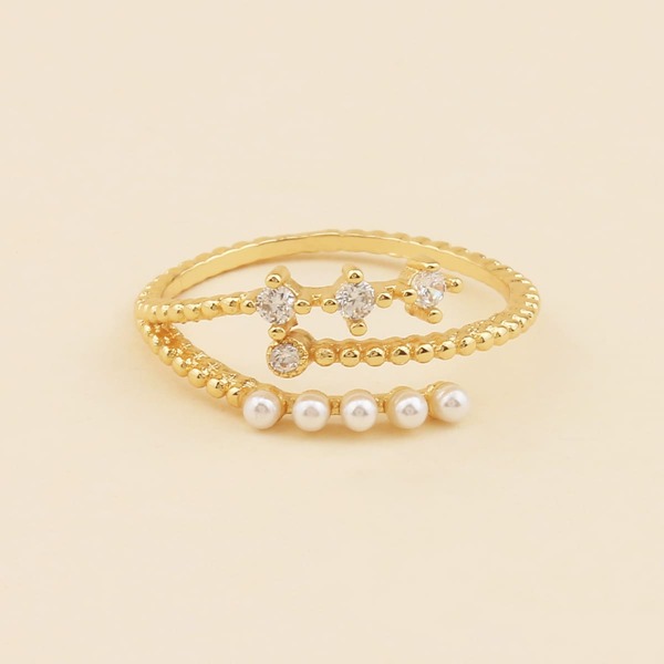 

Rhinestone Engraved Ring, Gold