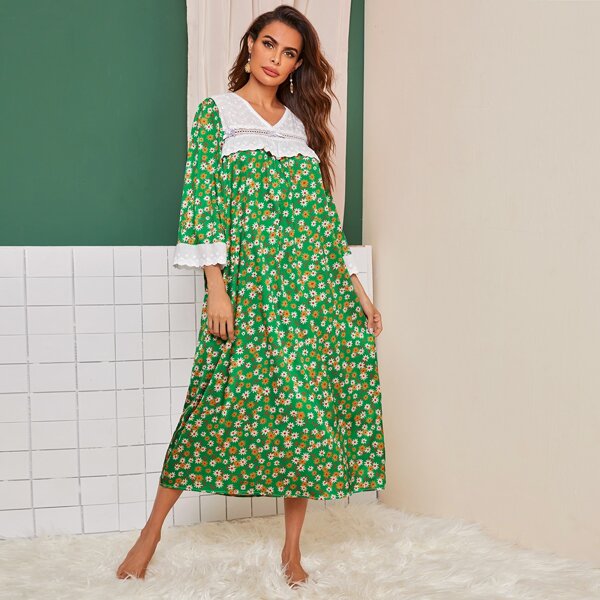 

Ditsy Floral Eyelet Embroidered Panel Satin Night Dress, Green