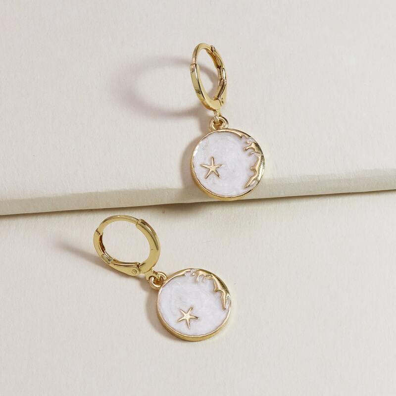 

Star Pattern Round Charm Drop Earrings, Gold