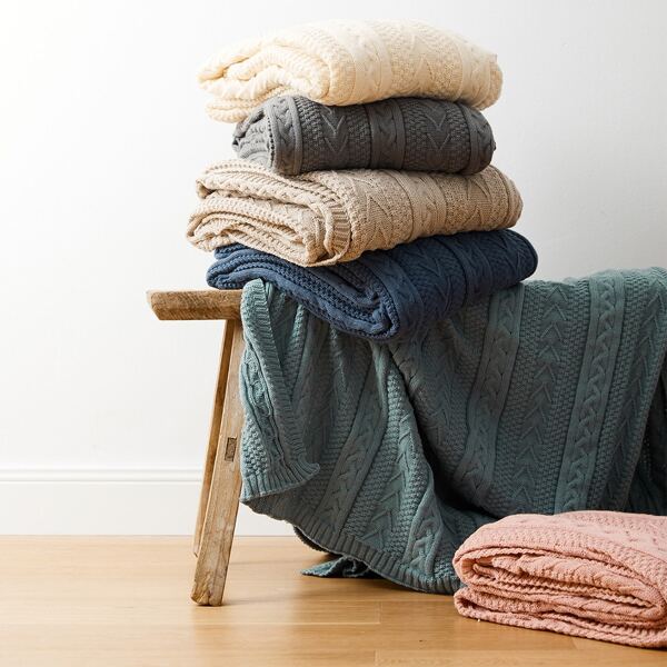 

Solid Knitted Blanket, Dark grey
