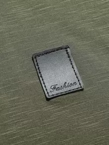 Manfinity Homme Đàn ông chữ cái vá cong Hem Tee - xanh quân đội - Xem 5