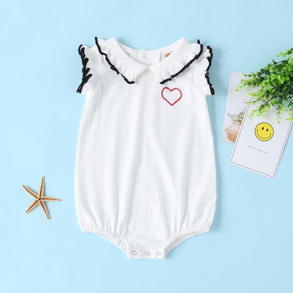 

Baby Girl Contrast Binding Heart Embroidered Bodysuit, White