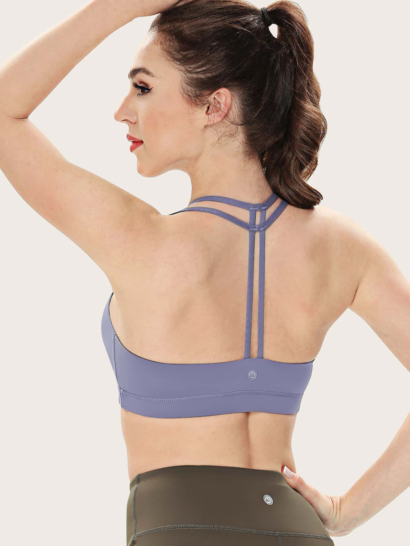 queenie ke sports bra