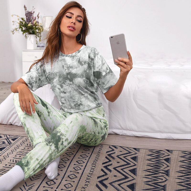 

Tie Dye Drop Shoulder Sleep Tee, Multicolor