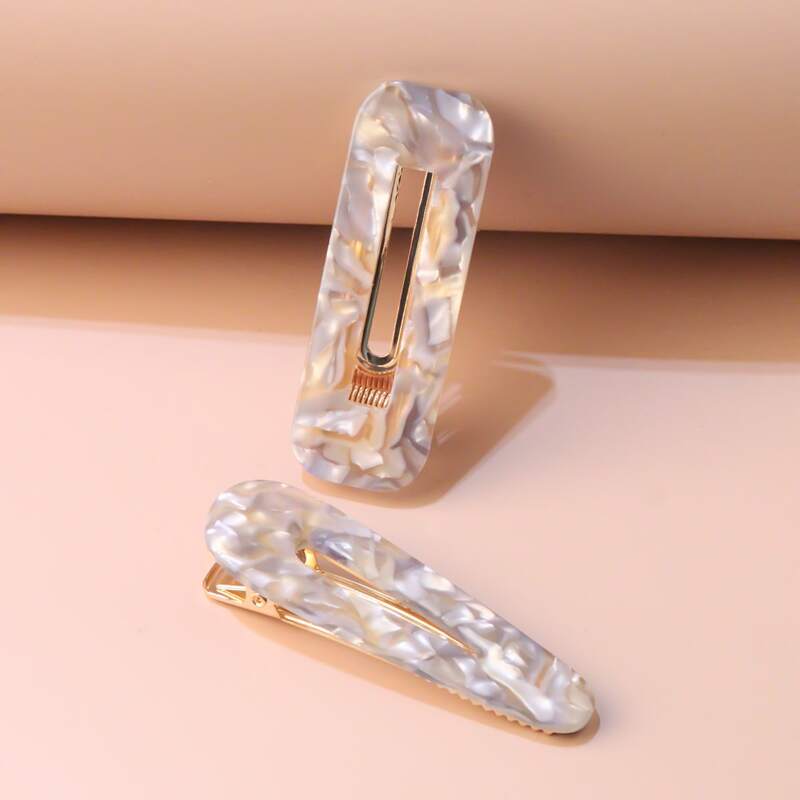 

2pcs Acrylic Hair Clip, Multicolor