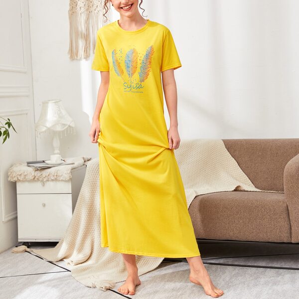 

Feather And Letter Graphic Tee Dress, Yellow
