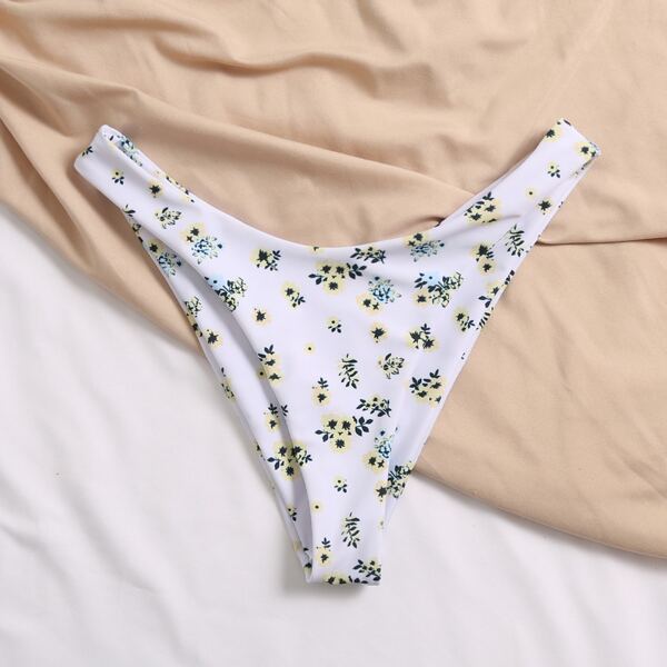 

Ditsy Floral High Cut Bikini Panty, White