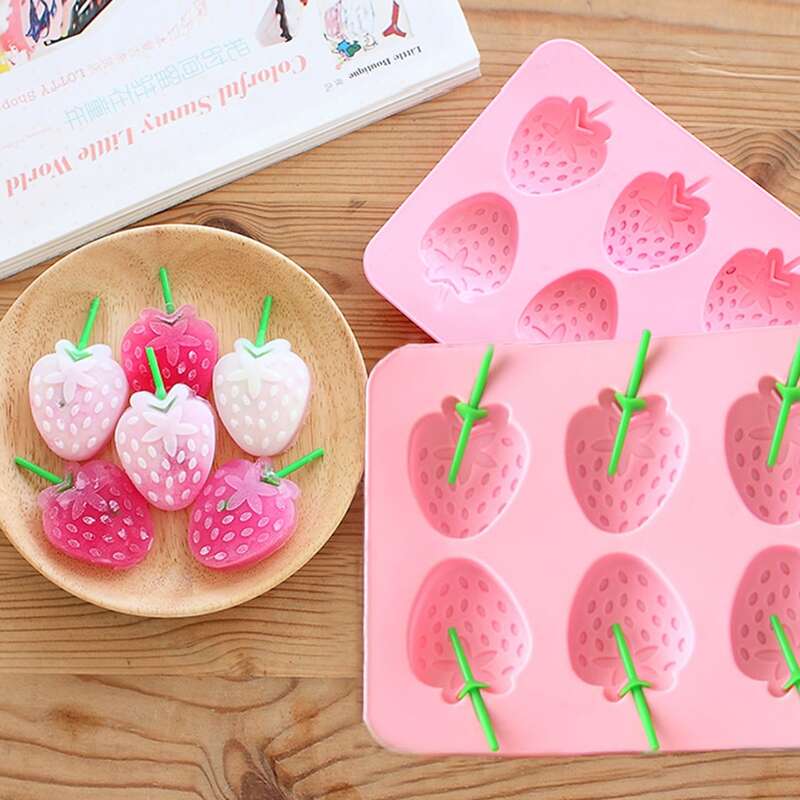 

1pc Strawberry Shaped Ice Cream Mold, Pink