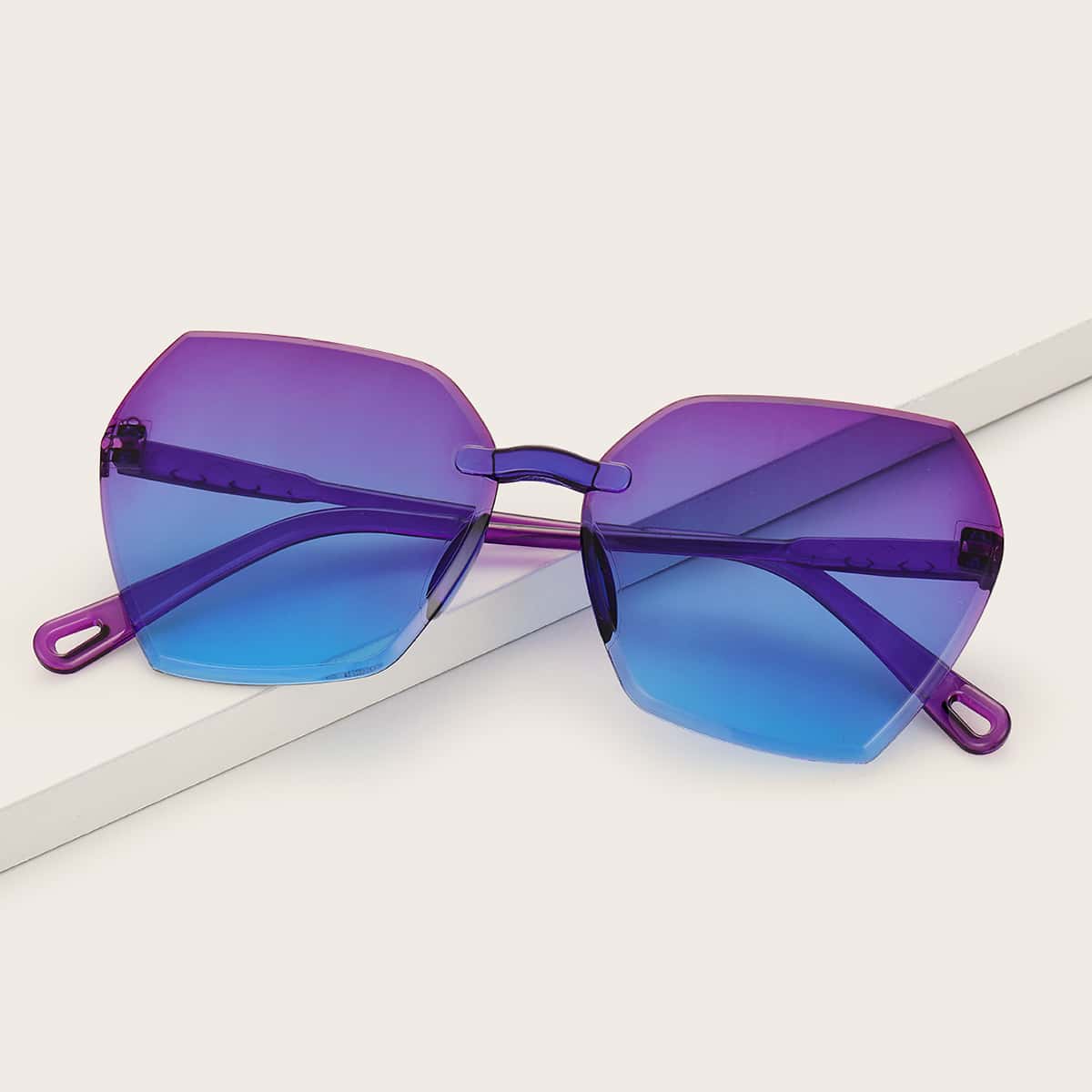 

Gradient Lens Sunglasses, Multicolor