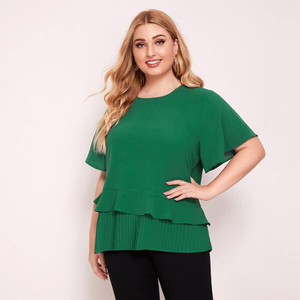 

Plus Ruffle Trim Pleated Hem Top, Green