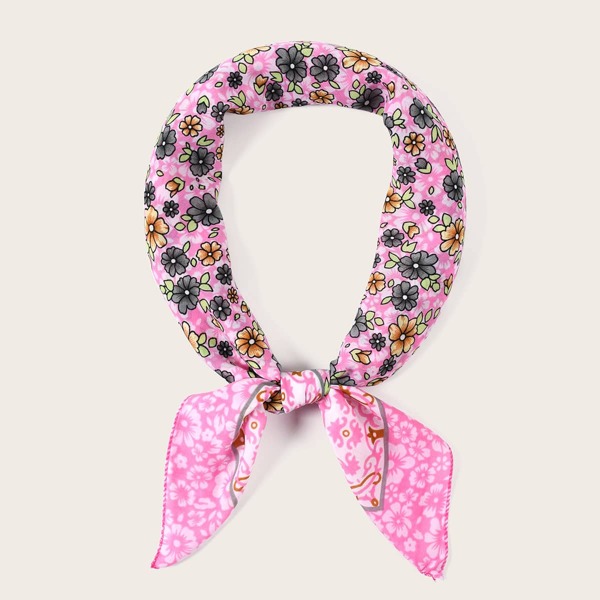 

Floral Pattern Bandana, Multicolor