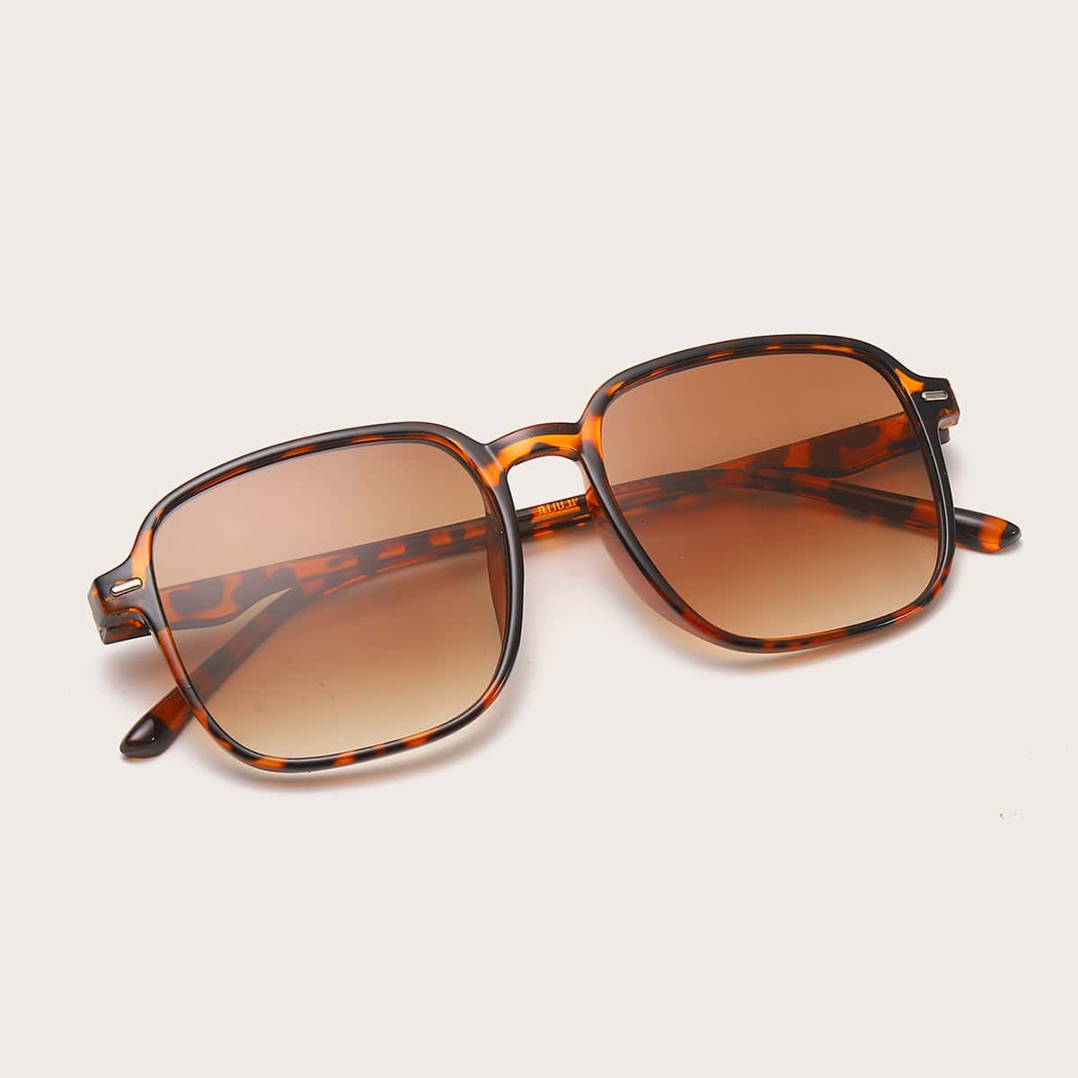 

Guys Leopard Frame Sunglasses, Brown