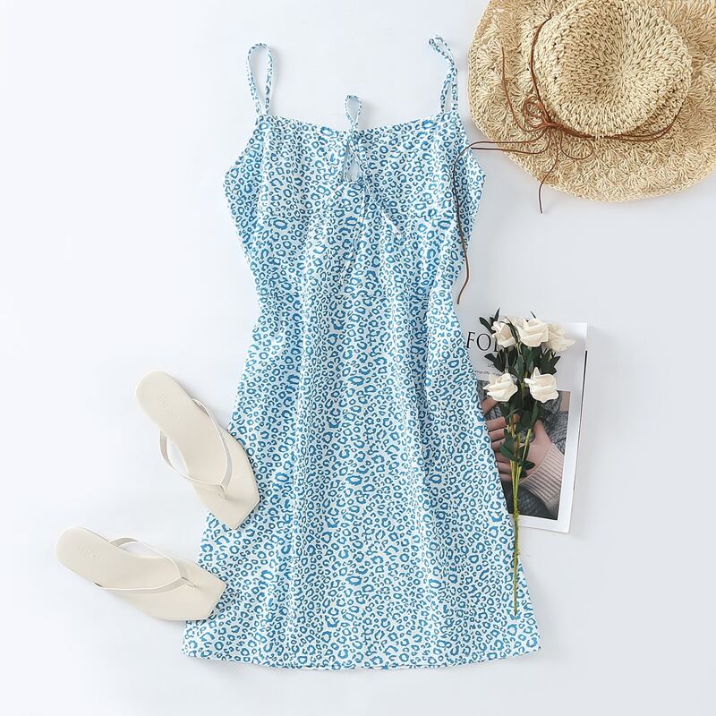 

Tie Front Allover Print Cami Dress, Baby blue