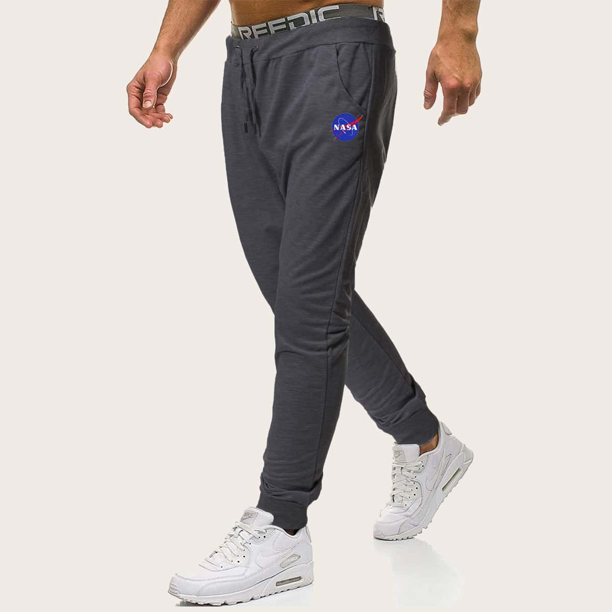 

Guys Logo Graphic Sweatpants, Dark grey