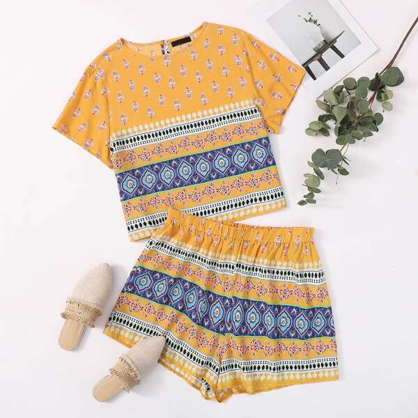 

Plus Tribal Print Top & Shorts Set, Multicolor