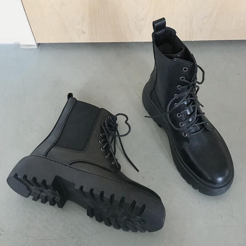 

Side Goring Chunky Boots, Black