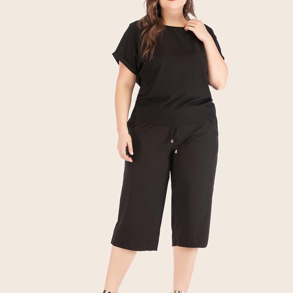

Plus Solid Tee & Capri Pants, Black