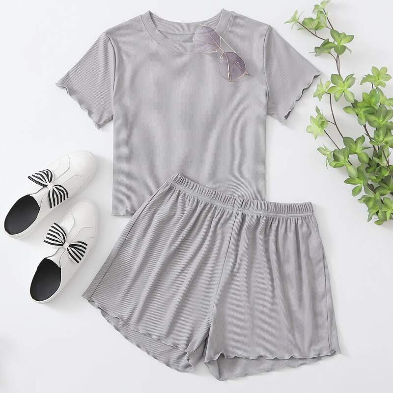 

Solid Tee & Shorts, Light grey